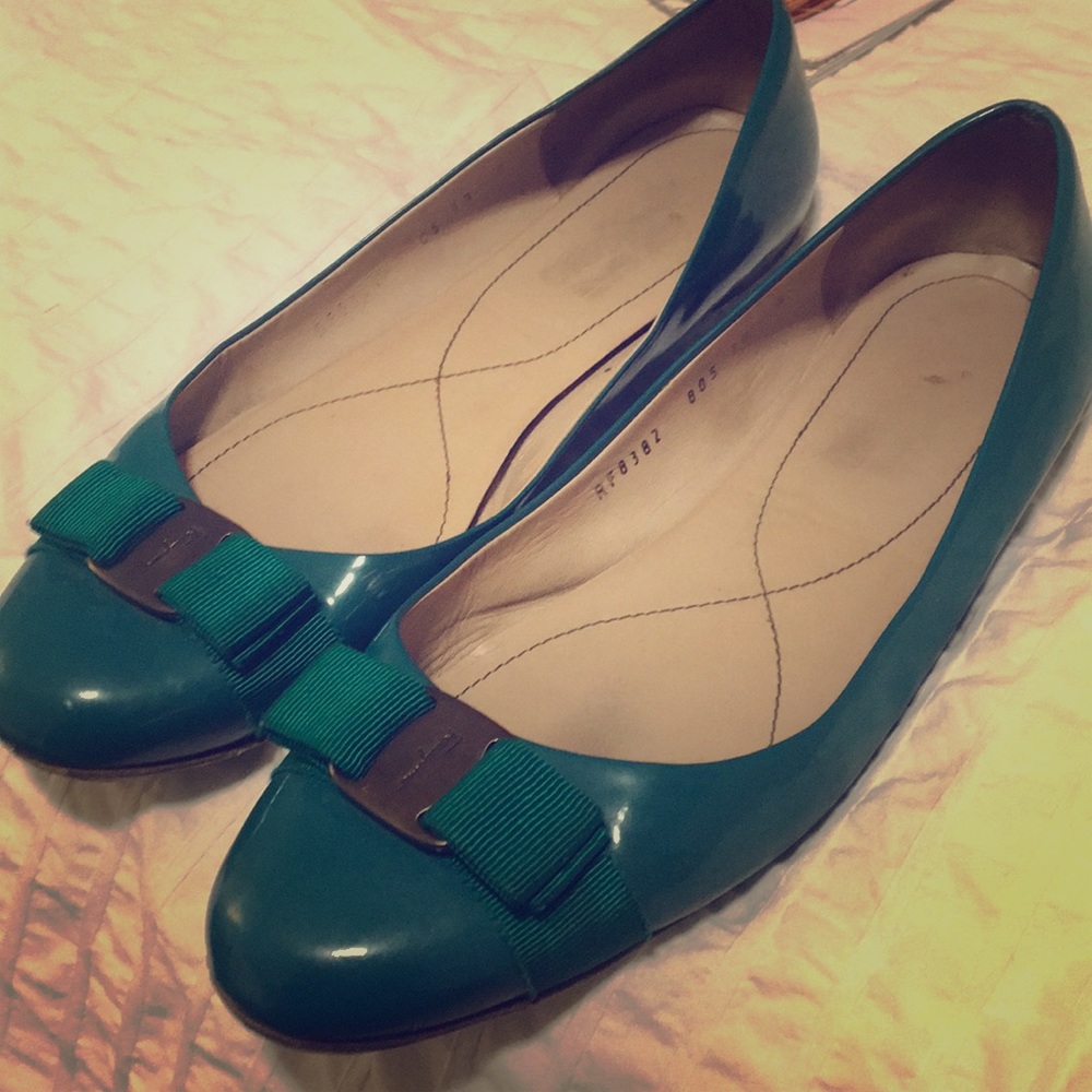 Ferragamo Varina flats
